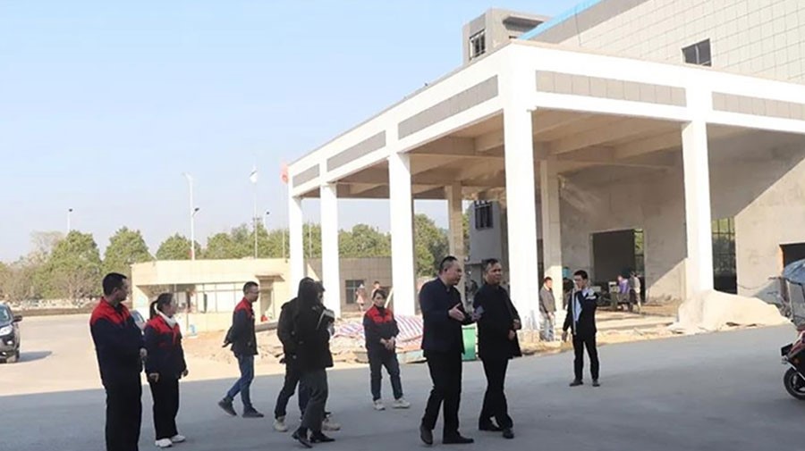 懷化高新區(qū)黨工委副書記，管委會(huì)主任向華一行來(lái)我司進(jìn)行專題調(diào)研指導(dǎo)